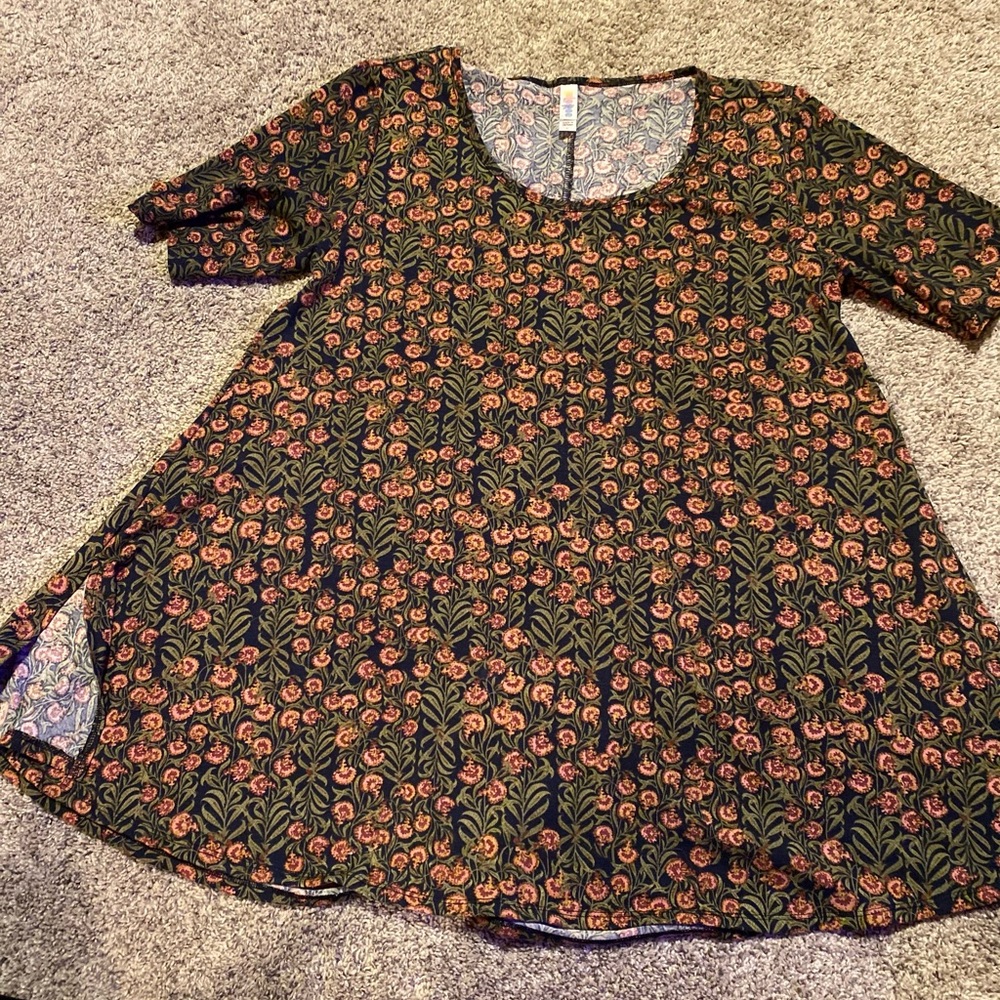 NWOT Very Pretty and Comfy